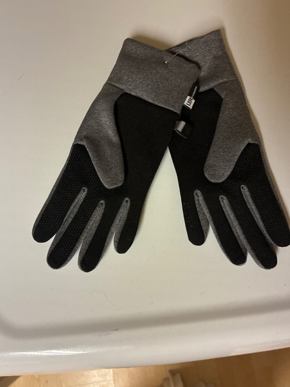 The North Face NWOT UR Powered Grey And Black Gloves - Picture 4 of 4